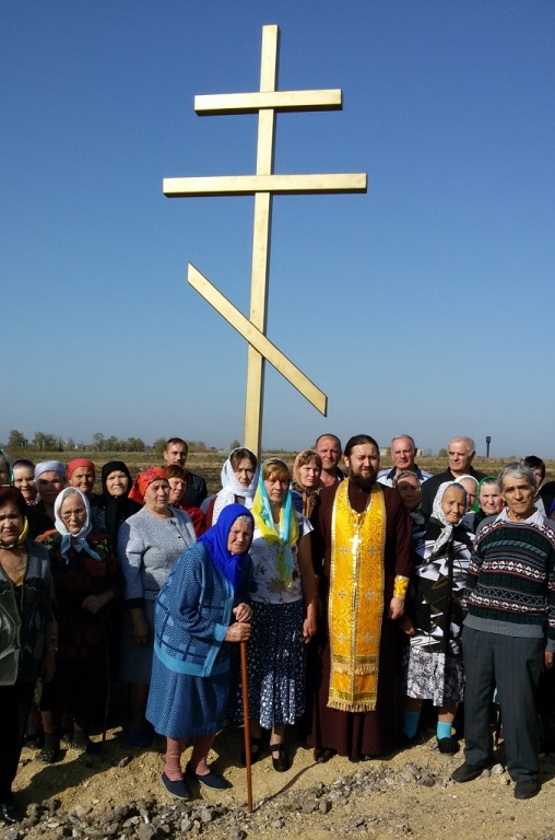 Освящение поклонного креста в селах Тупки и Чечеры