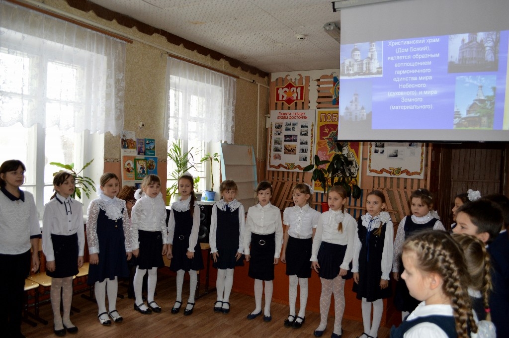 Тематический концерт "Дорога к храму" в школе №1 с. Кривополянье
