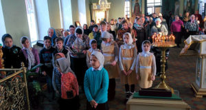 В Лев-Толстовском благочинии состоялась совместная литургия детей воскресных школ района