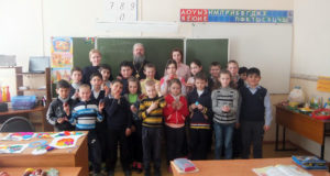 Священнослужитель посетил учащихся школы в д. Сухой Семенёк
