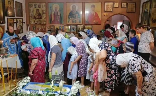 Молебны на начало учебного года прошли в Долгоруковском благочинии