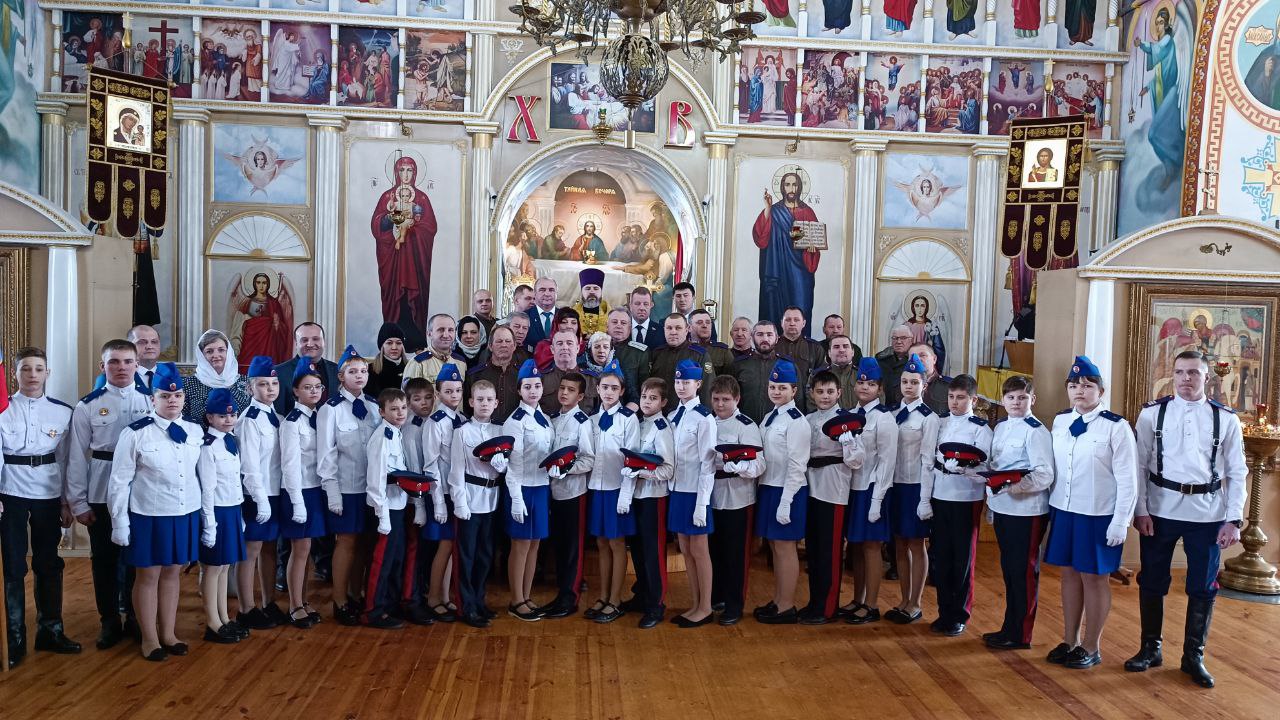 В селе Казаки состоялось посвящение в казаки-кадеты