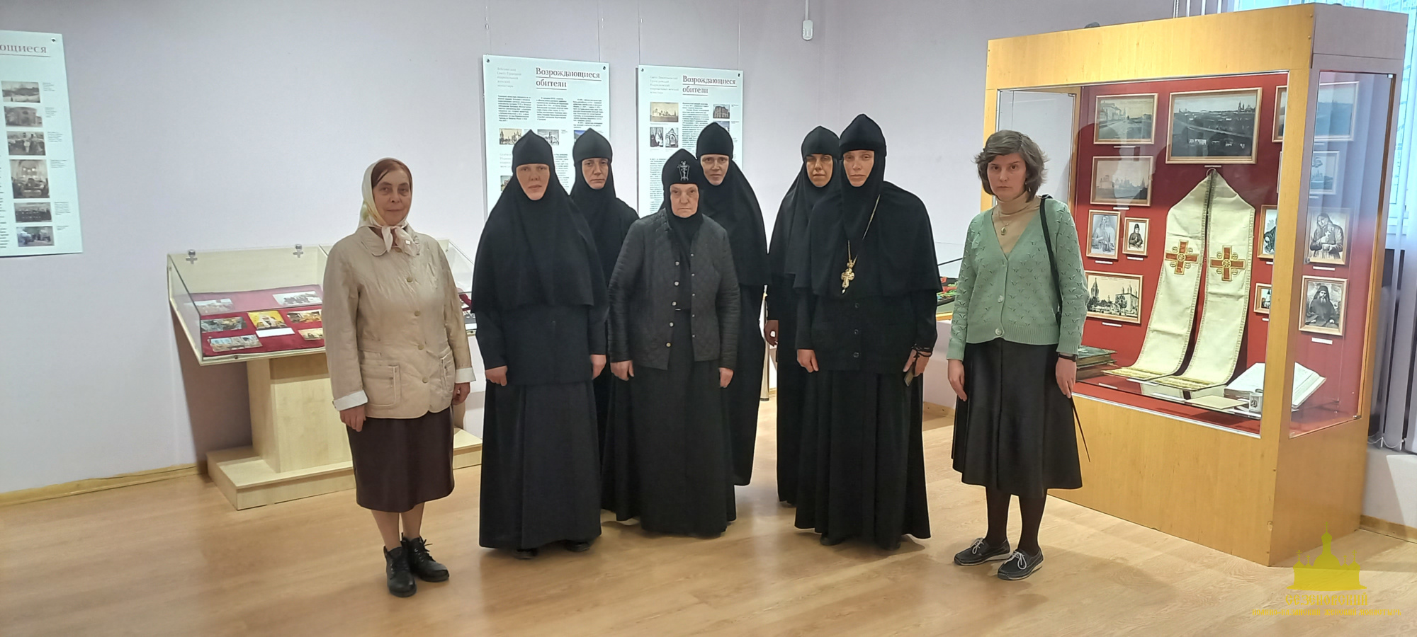 Сестры Сезеновской обители посетили выставку «Из истории Липецкой и Елецкой епархий»