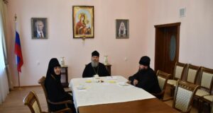 Владыка провел рабочую встречу с настоятельницей Знаменского монастыря